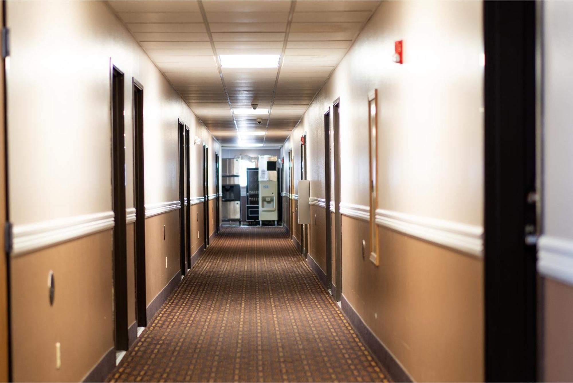 Coratel Inn & Suites By Jasper New Richmond Экстерьер фото