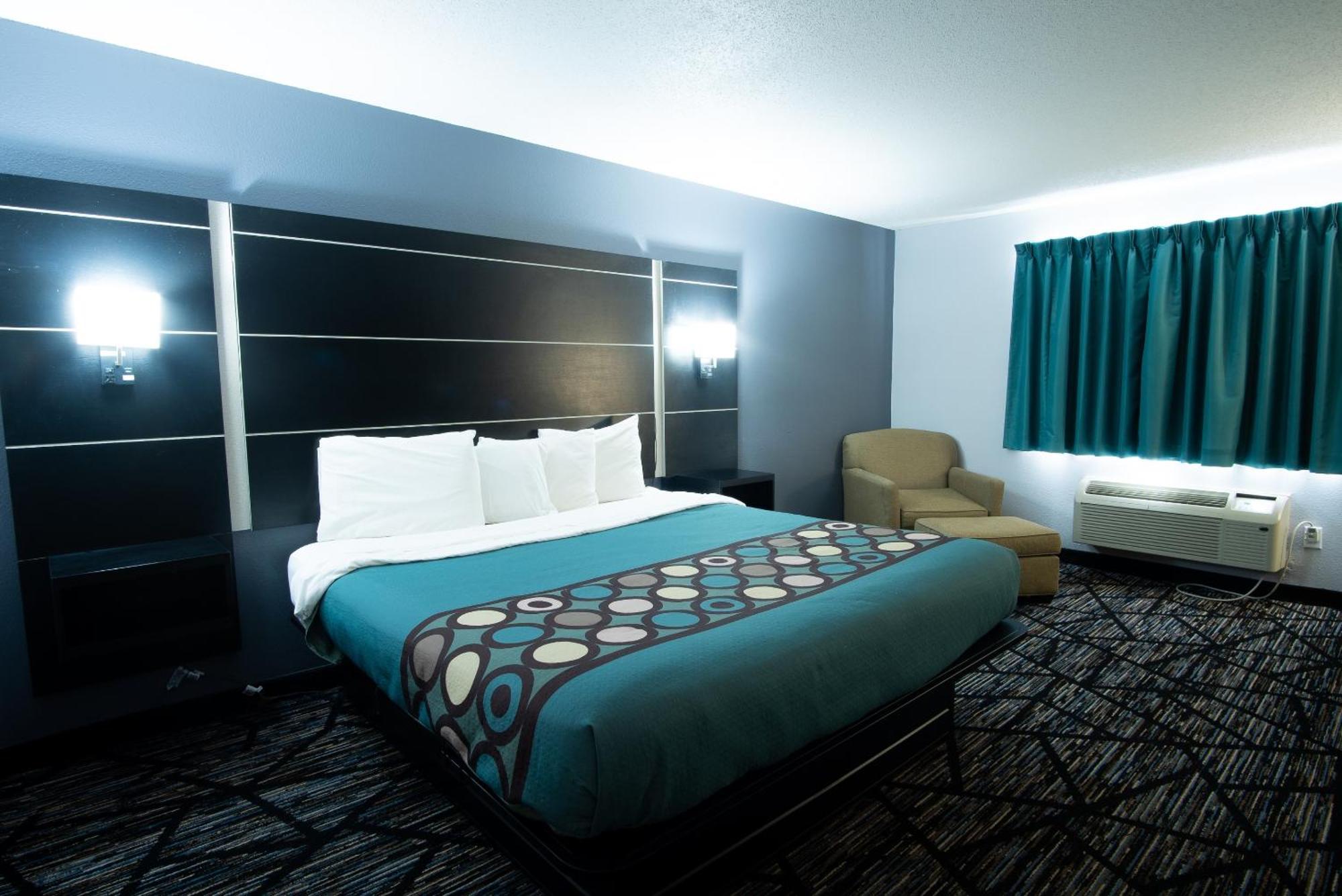 Coratel Inn & Suites By Jasper New Richmond Экстерьер фото